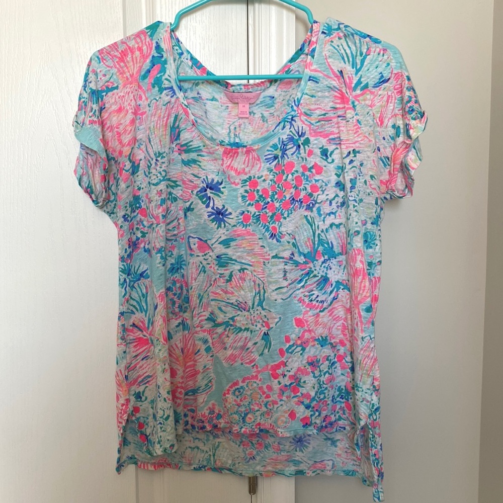 Excellent condition Lilly Pulitzer Tee